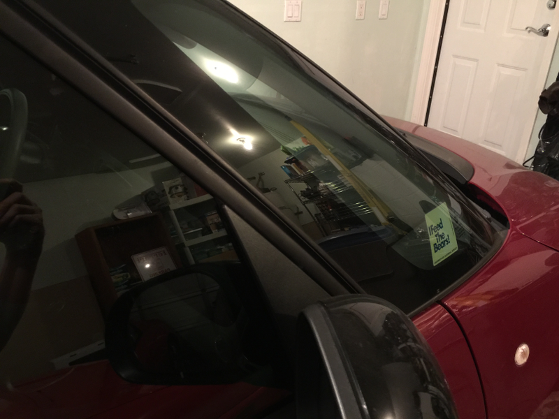 Fiat marketed this as a “glass A-pillar,” but this is simply a rearward-set A-pillar with an extra “zero pillar” up front to mount the windscreen glass. In between are small windows providing peripheral sight lines. Not a pretty solution—in fact, it is the most awkward styling element of the 500L. But it keeps the A-pillars short and upright, improving visibility.